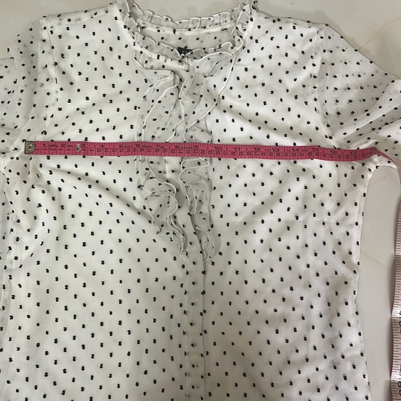 White and black dotted shirt - Picture 8 of 8